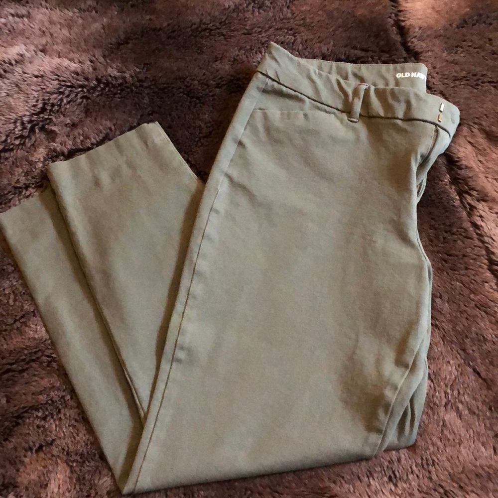 Old navy “pixie” olive green pants
